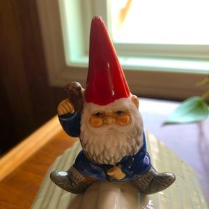 Gnome Teapot vintage 1981